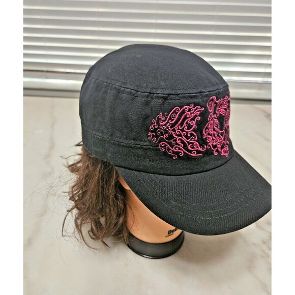 Kid Tees Chicago Blackhawks Adjustable Hat Pink Logo On Black Hat - Picture 2 of 6